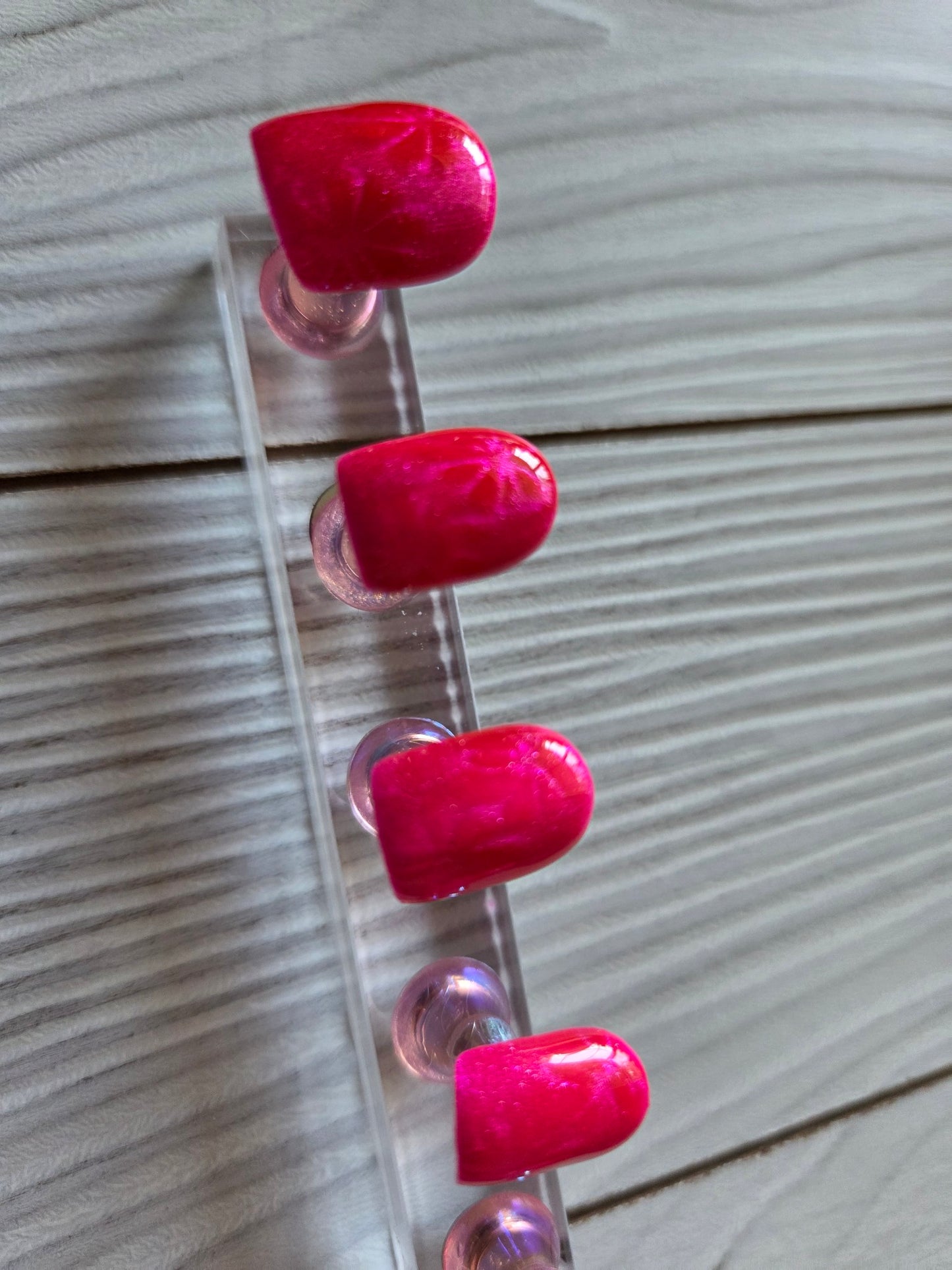 Pink cat eye flower