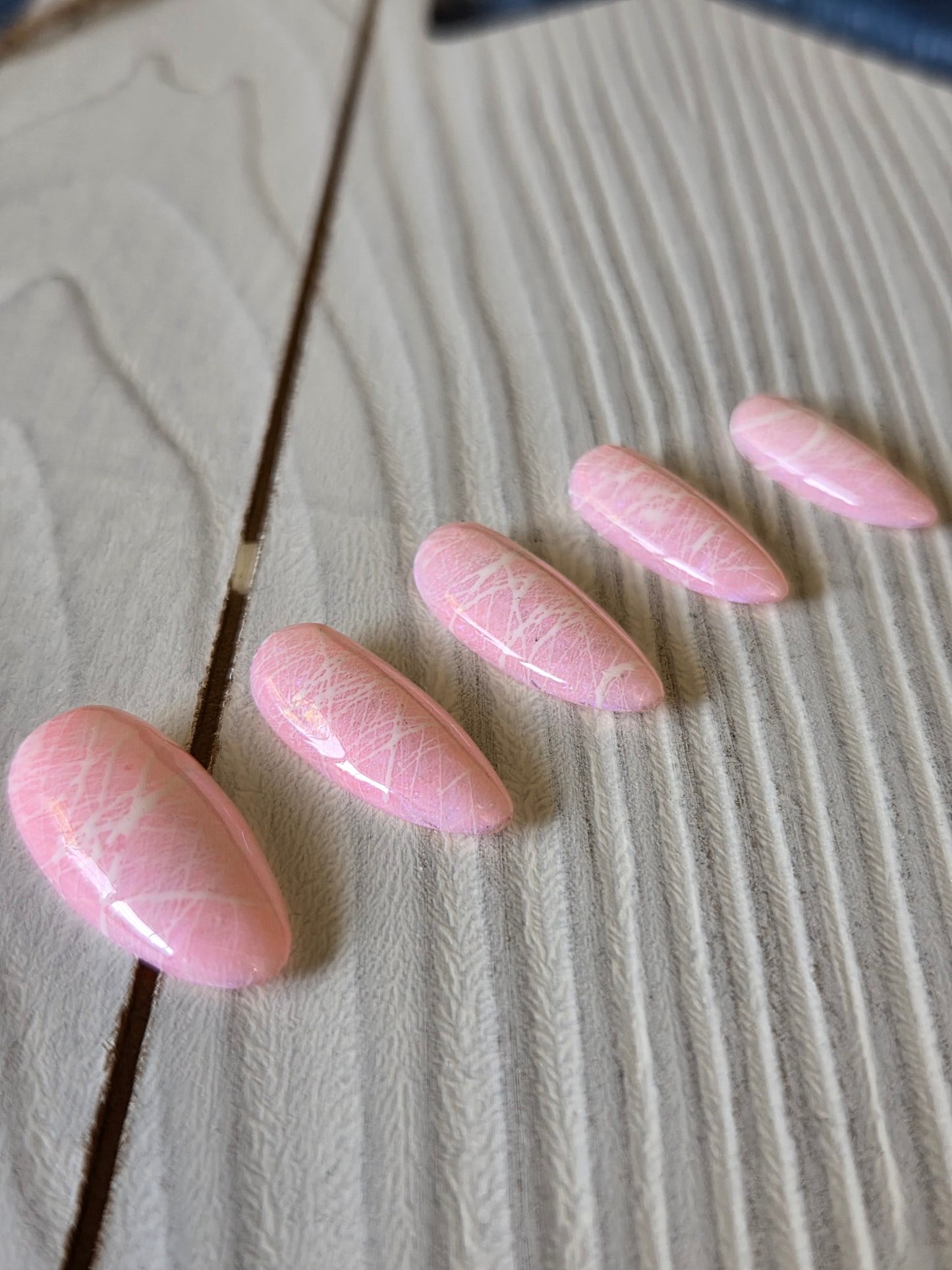 Pink cotton candy nails